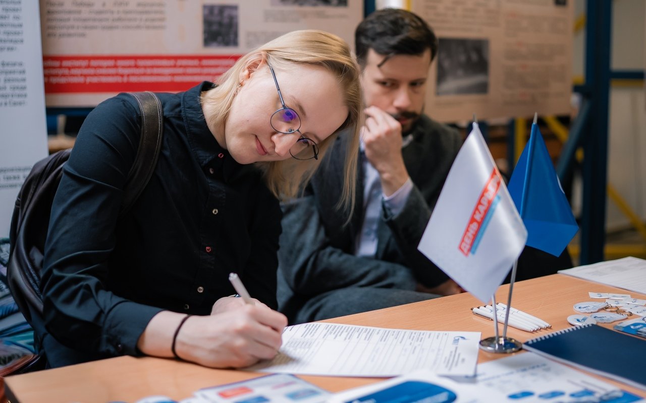 Практика, стажировки и возможное трудоустройство: в ЛЭТИ состоялась Ярмарка вакансий ПАО «Газпром»