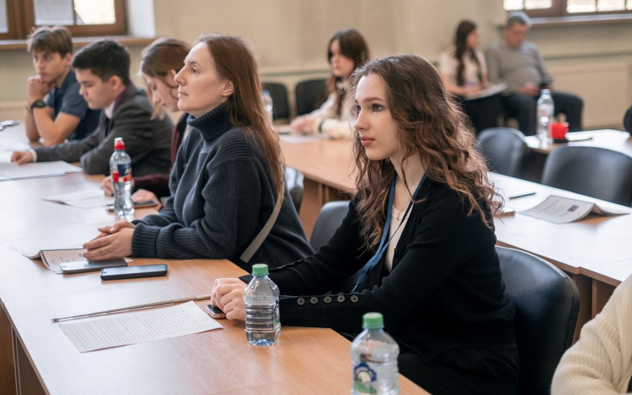 В ЛЭТИ состоялась научно-практическая конференция школьников «Наука настоящего и будущего»