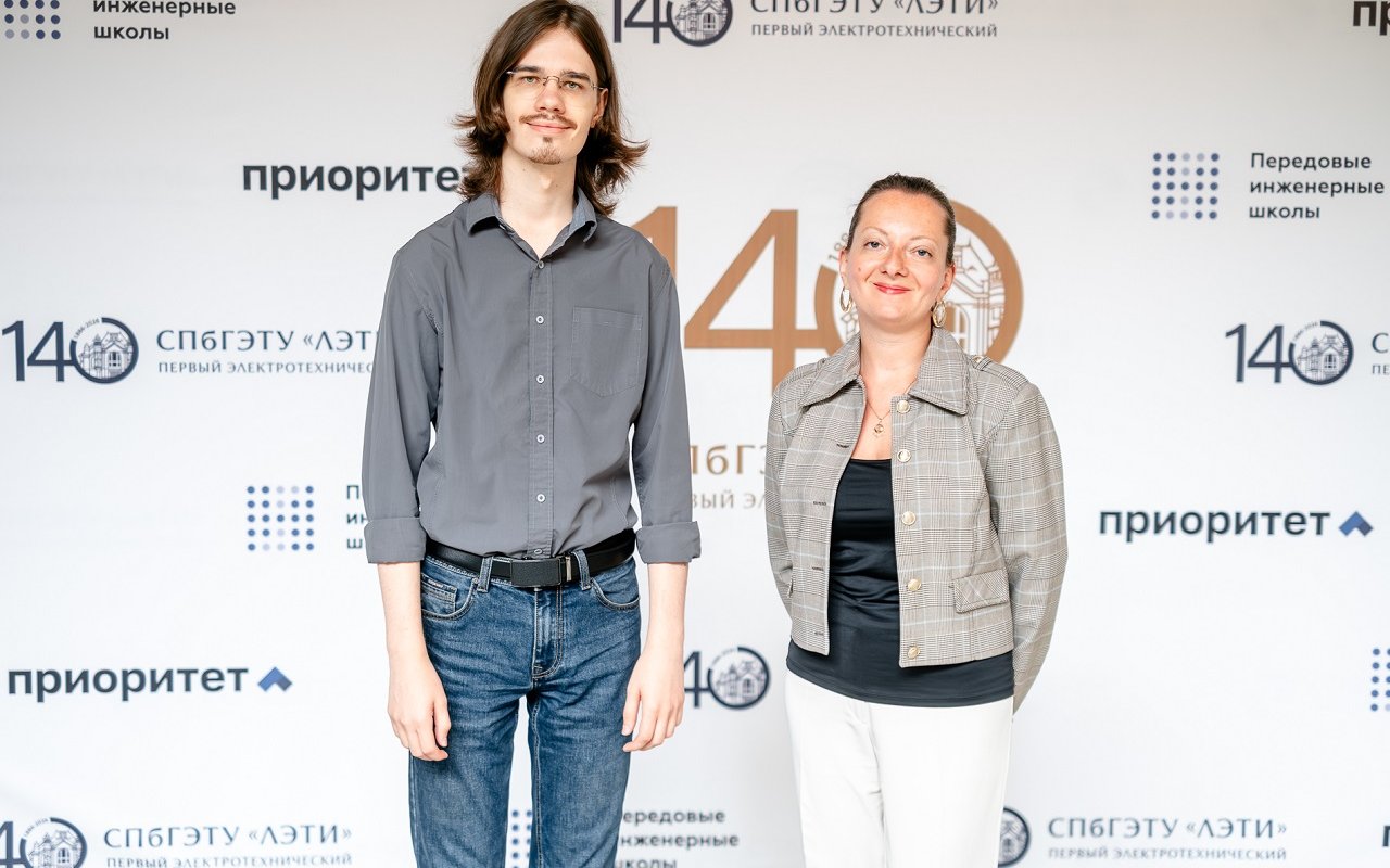 В ЛЭТИ разработали алгоритм для быстрого и эффективного обнаружения «слабых мест» в нейросетях, используемых в автопилотах